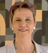 Dr. Ariane Schmidt