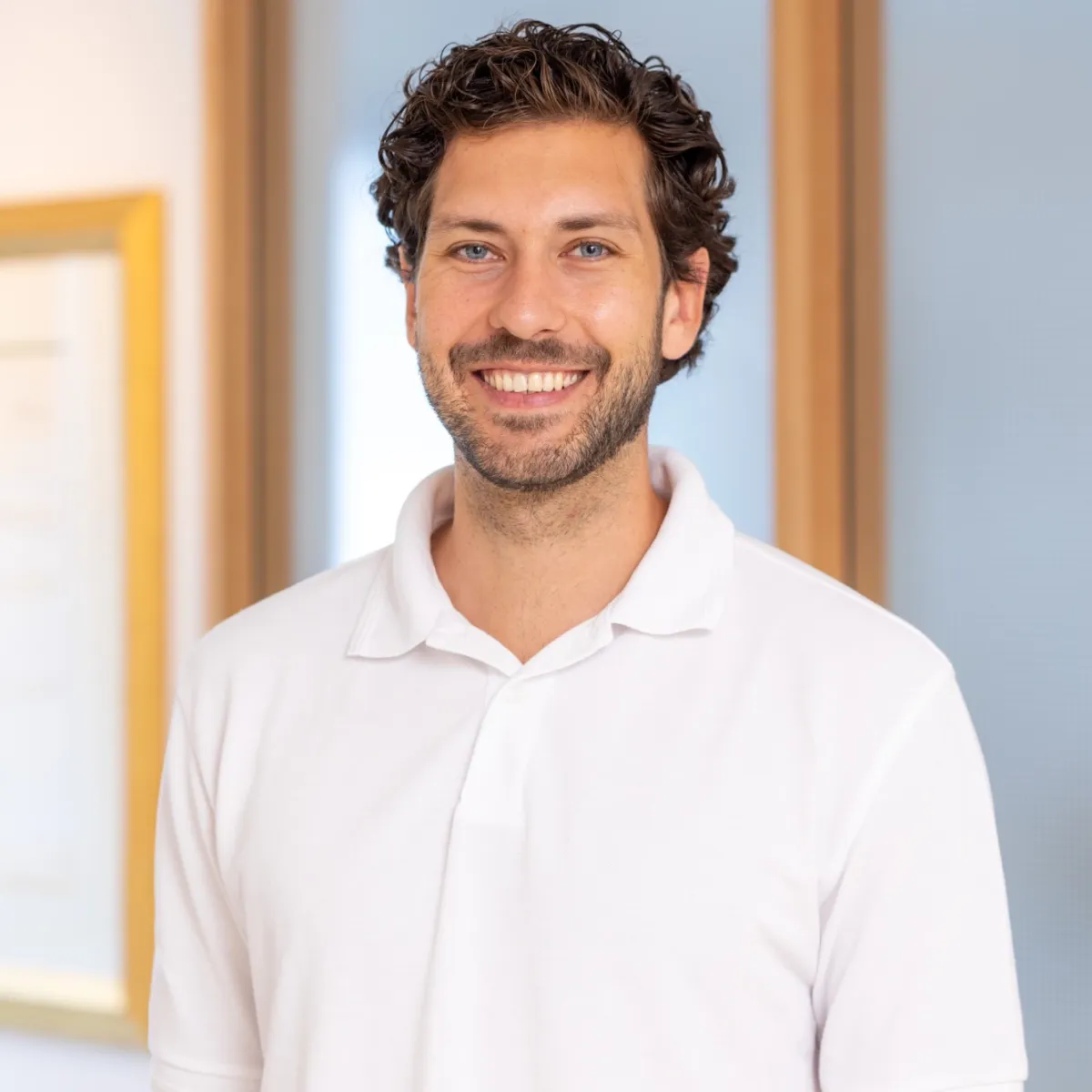 Dr. Dennis Lang